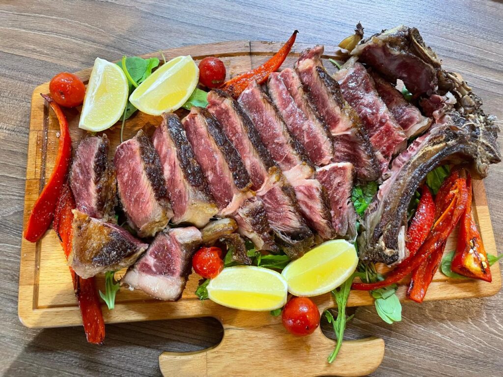 Bërxollë viçi (T-bone steak)